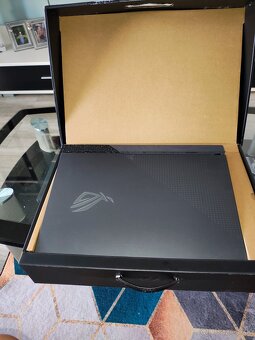 Predám herný notebook Asus rogstrix G 713 PV - 8