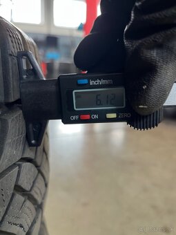 215/55 R17 Pneumatiky - 8