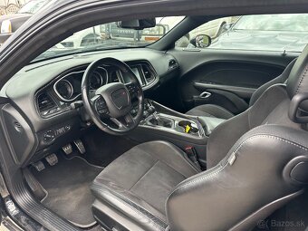 2017 Dodge Challenger SRT 6,4 V8 MANUAL MAX Vybava - 8
