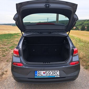 Hyundai i30. 1.6crdi 100kw - 8