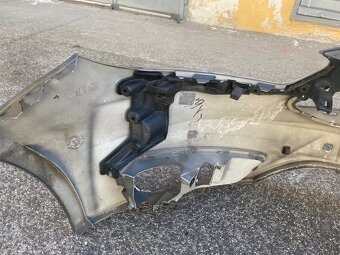 Ford Focus Mk3 predny naraznik - 8