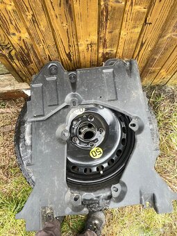 Oplastovanie podvozku Audi a8 d3 - 8