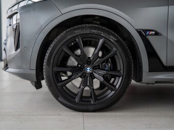 Bmw X7 M60i - 8