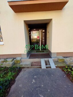 2-IZBOVÝ BYT S BALKÓNOM V OPATOVEJ - NA PREDAJ - 8