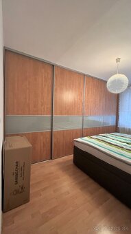 Útulný 2 izbový byt s lódžiou a parkovaním priamo pred domom - 8