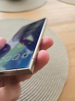 Samsung Galaxy S24 ultra - 8