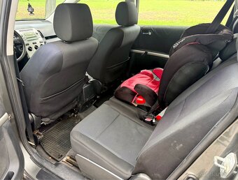 TOYOTA COROLLA VERSO 1.6VVT-i - 8