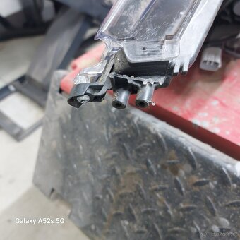 Toyota Corolla ľavé predné led svetlo - 8