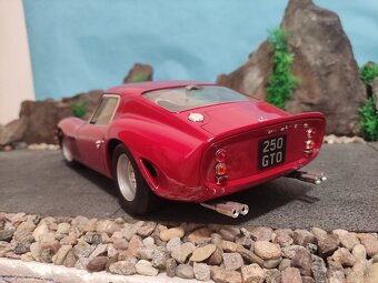 Prodám model 1:12 Ferrari 250GTO 1962 - 8