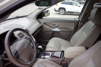 Predam Volvo XC90 2,5i + LPG - 8