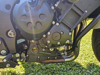 Yamaha fazer fz1 1000 - 8