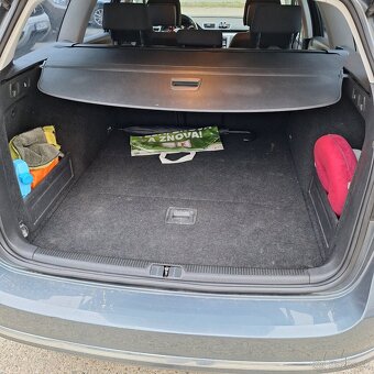 Volkswagen Passat - 8
