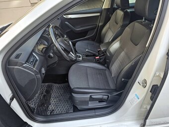Škoda Octavia Combi 2.0 TDI DSG - 8