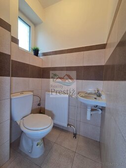 EXKLUZÍVNA PONUKA priestranný rodinný dom s garážou - 8