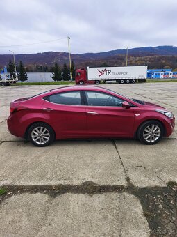 Hyundai Elantra Sedan 1.6 benzín 97kW manuál - 8