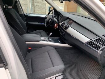 Predám BMW X5 4.0 xDrive - 8
