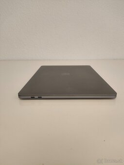 MacBook Pro 2018 | i5 • 8GB • 256GB SSD - 8