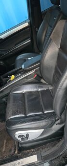 Mercedes Benz ML63 AMG - 8