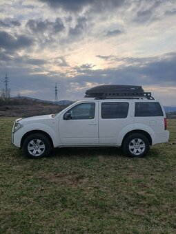 Predám Nissan Pathfinder 2,5 diesel - 8