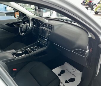 Jaguar F-Pace 2.0D 4x4 Automat, SK ŠPZ, Serv.kniha, AKCIA - 8