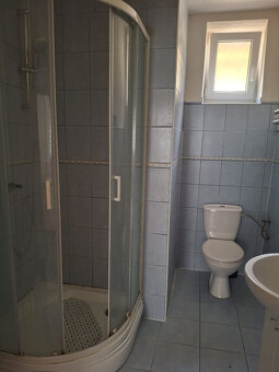 Na prenájom, 3izb v RD, samostatný vstup, ul. Bradlanská, ča - 8
