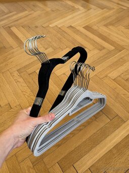 Vešiaky na textil, rôzne druhy, - 8