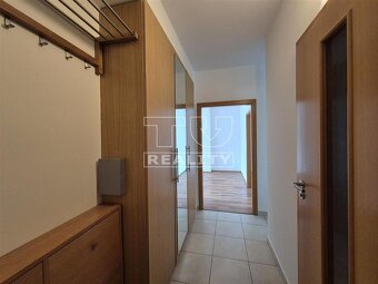 2 izbový byt s balkónom, kompletná rekonštrukcia - na... - 8
