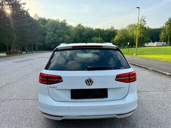 VOLKSWAGEN PASSAT 2.0TDI HIGHLINE len 95tkm - 8