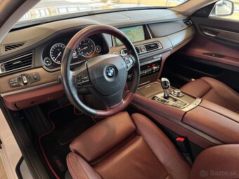 BMW 750xd Facelift SR Auto 4x4 rok 2013 - 8