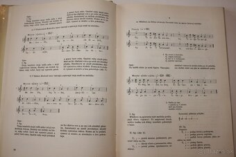 SLOVENSKÉ ĽUDOVÉ TANCE I. - 8