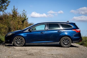 Ford Focus Kombi 1.6 TDCi DPF / AJ NA SPLÁTKY / - 8