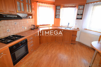 Na prenájom priestranný rodinný dom v obci Modra nad Cirocho - 8