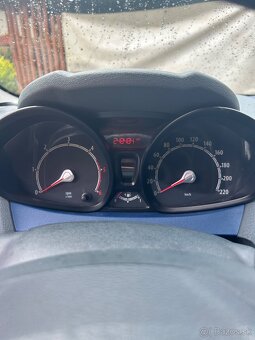 Ford Fiesta r.2010 - 8
