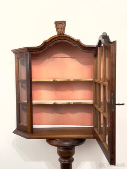 Nastene vitrinove skrinky - 8