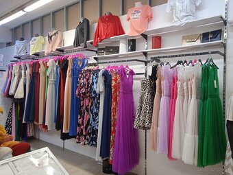 Predám zariadenie predajne - 8