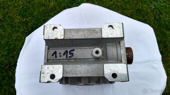 Snekova prevodovka-1:15-ITALY - 8