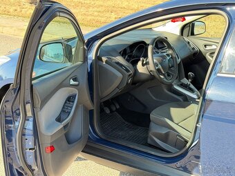 FORD Focus kombi/2011/1,6 Diesel - 8