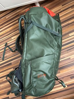 Predám 35l batoh Thule Stir - 8