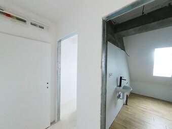 3 izbový byt s lodžiou, mezonet, s parkovacím miestom - 8