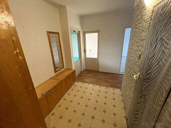 Byt 3 izbový, 90m2 s garážou, tiché prostredie - 8