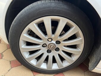 Opel Insignia 2.0 CDTI A20DT - 8