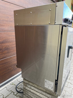 Profesionálny konvektomat Lainox COES026R - 8