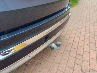 Volvo XC90 2,0 D5 AWD INSCRIPTION I.majitel najeto 113.tis - 8