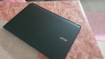 Predám Acer Extansa15/nová batéria/8gb ram/Intel i3/W10 - 8