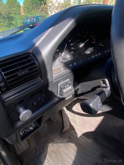 Predám BMW E30 - 8