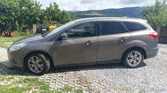 Ford FOCUS - 8