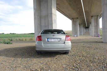 Toyota Avensis 2.0 D4D SD T25 - 8