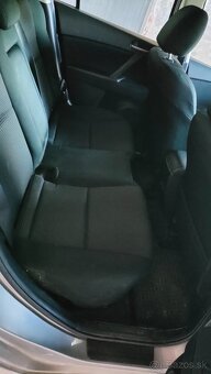 MAZDA 3 1,6 MZR Havarovaná - 8