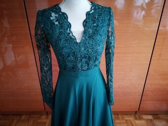 Zelené a ružové šaty - 8