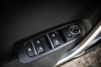 Kia Ceed SW 1.5 T-GDi Silver 1. majitel v záruke. - 8